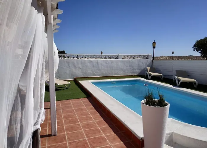 Aloha Surf House בית הארחה