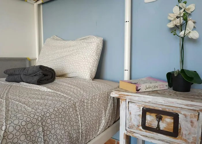 Aloha Surf House בית הארחה